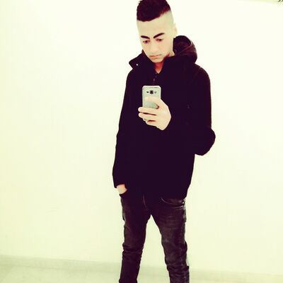  Esenyurt,   Shaxboz, 27 ,     , c , 