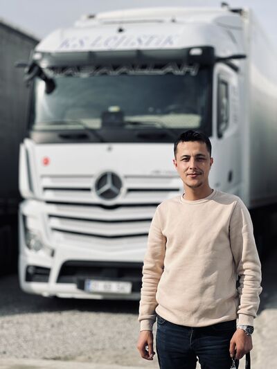 -,   Akif, 23 ,   ,   