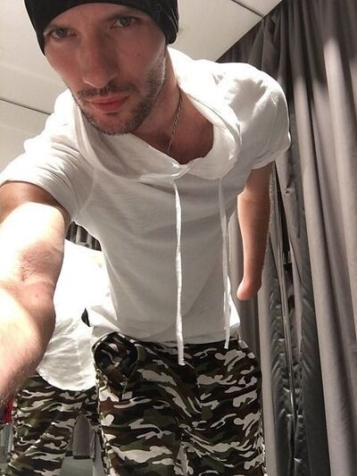  ,   Alexx, 38 ,   ,   , c 