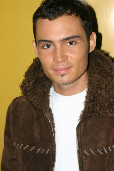  ,   EDUARD, 37 ,   ,   , c , 