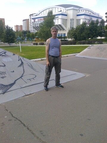  ,   Boris, 49 ,   ,   , c 