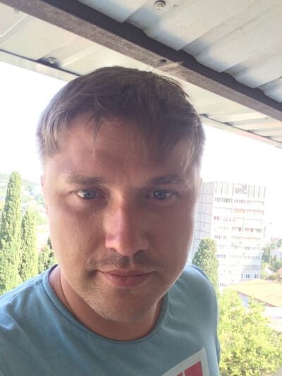  ,   Pavel, 44 ,   ,   , c 