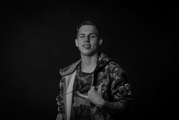  ,   , 25 ,   , 