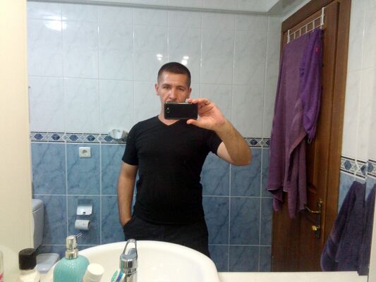  ,   Derz, 44 ,   