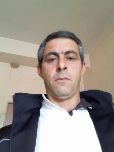  ,   Loris, 52 ,   ,   , c 