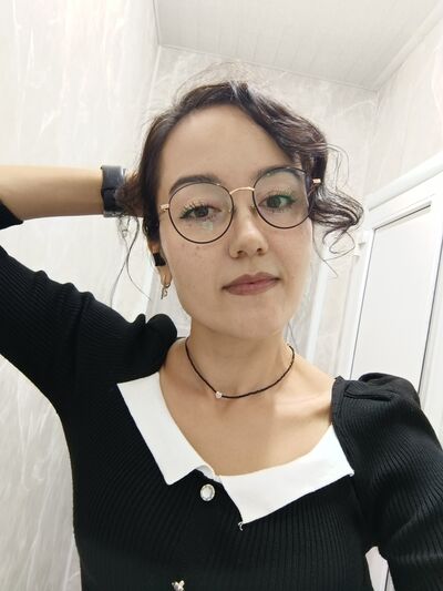  ,   Liana, 26 ,   ,   