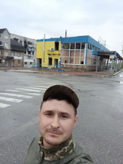 ,   Stas, 32 ,   ,   