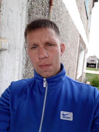  ,   Alex, 35 ,   