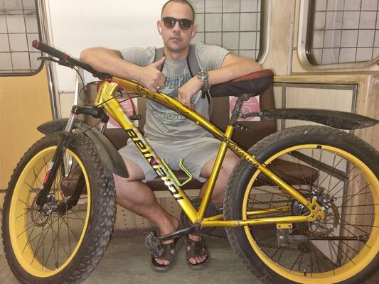  ,   Mikhail, 38 ,   ,   , c , 