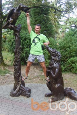  ,   Alex, 44 ,   
