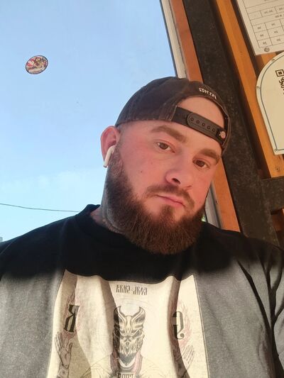  ,   Anton, 27 ,   ,   