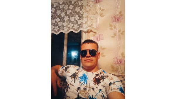  ,   Valik, 28 ,   c 