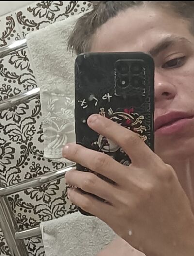  ,   Artur, 20 ,     , c , 