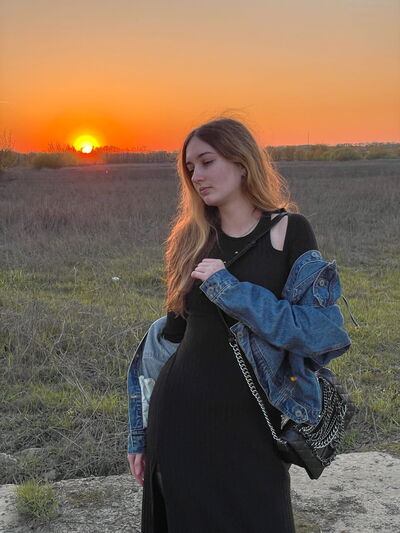  ,   Anastasia, 25 ,     , c 