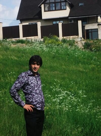  ,   Oskar, 32 ,   ,   