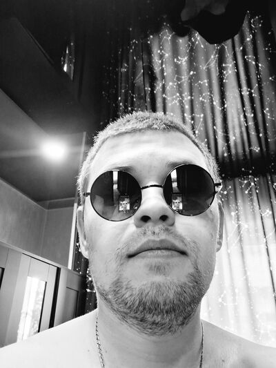  ,   Konstantin, 29 ,   c 