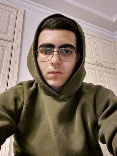  ,   Andranik, 21 ,   ,   
