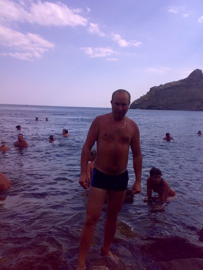  ,   Geka, 42 ,     , c 