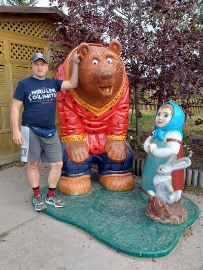  ,   Alex, 39 ,   c 