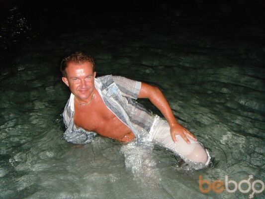  ,   Stas, 48 ,   
