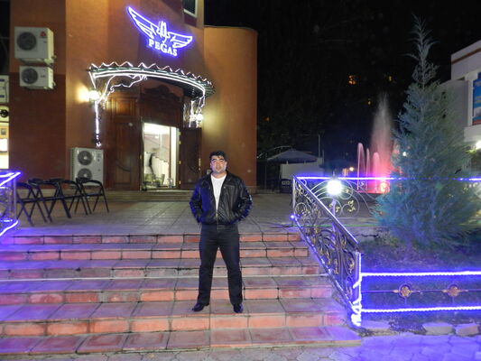  ,   Ali, 44 ,   ,   