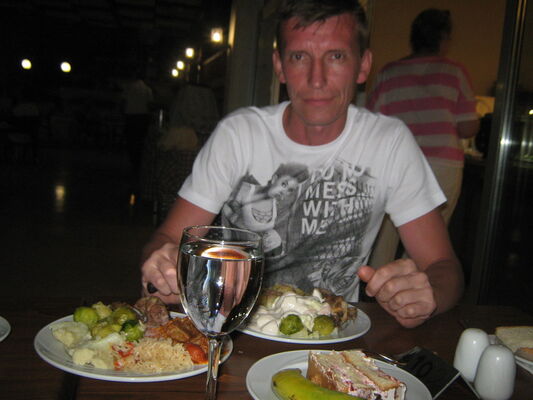  ,   Alex, 52 ,   