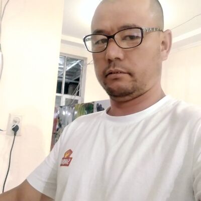  ,   Ali, 35 ,   ,   
