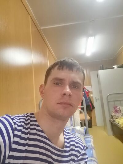  -,   Lenya, 34 ,   ,   , c 