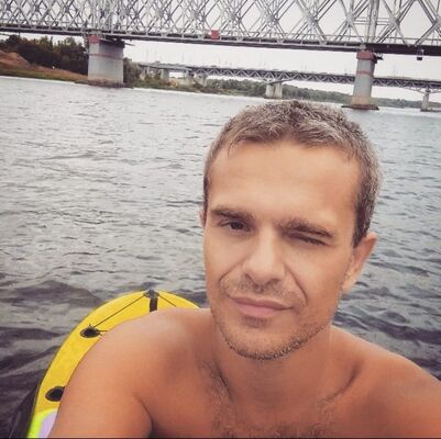  ,   Alex, 35 ,   ,   