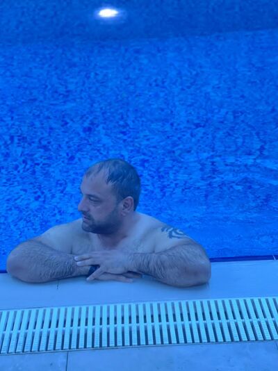  ,   Raul, 44 ,   ,   