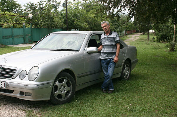  ,   Joni, 73 ,   