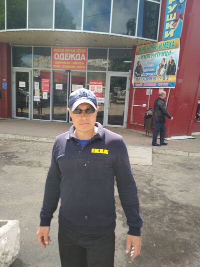  ,   Pavel, 42 ,   ,   , c , 