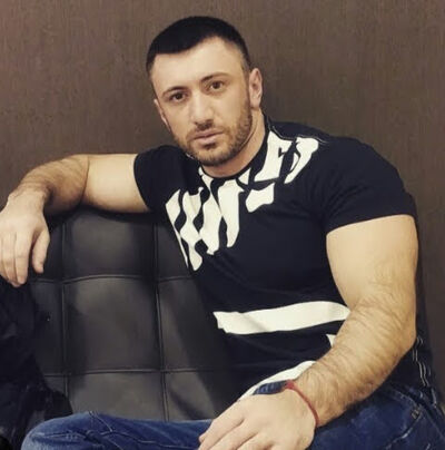 ,   Alex, 34 ,     , c , 