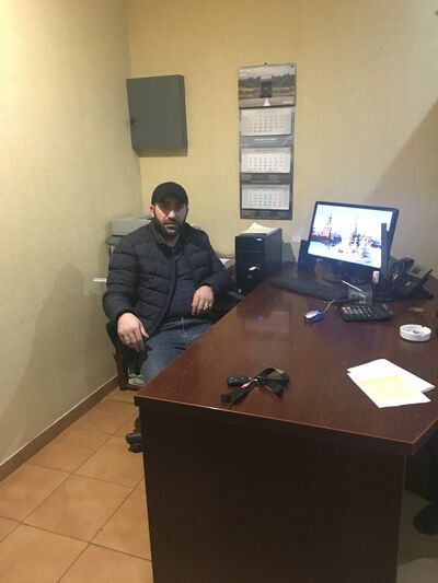  ,   Armen, 38 ,   