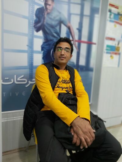  ,   Hossein, 46 ,   ,   , c 