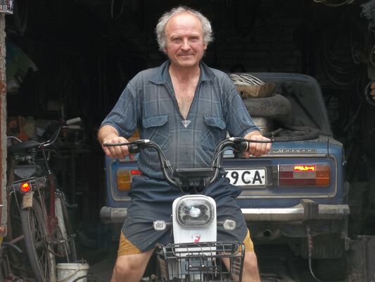  ,   Vlad, 50 ,   ,   , c , 