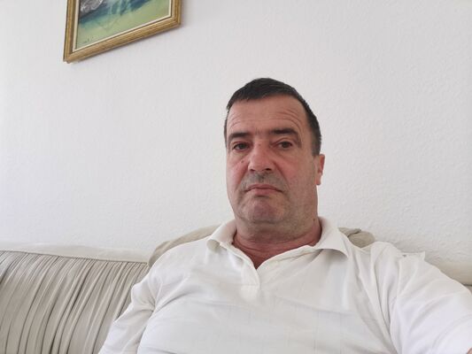  ,   Enko, 44 ,   ,   