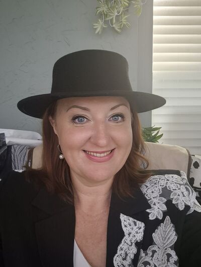  ,   Natalya, 48 ,   c 