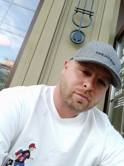  ,   Artem, 39 ,   ,   , c 