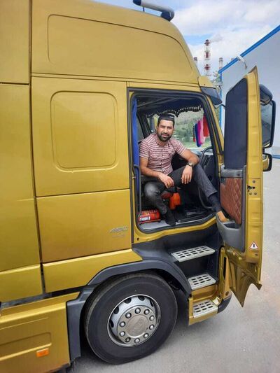  ,   Elmeddin, 32 ,   ,   