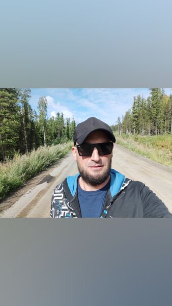  ,   Vladimir, 40 ,   ,   