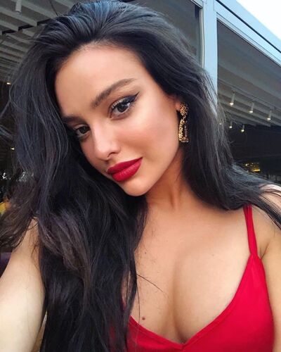  ,   Mira, 26 ,   