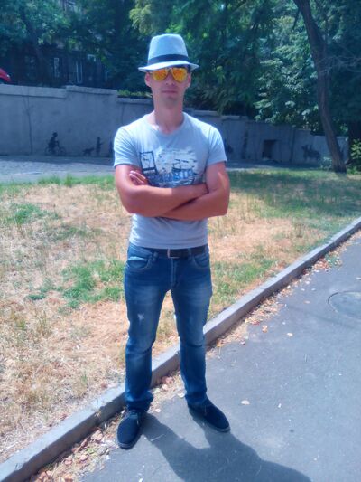  ,   Alexandr, 33 ,   
