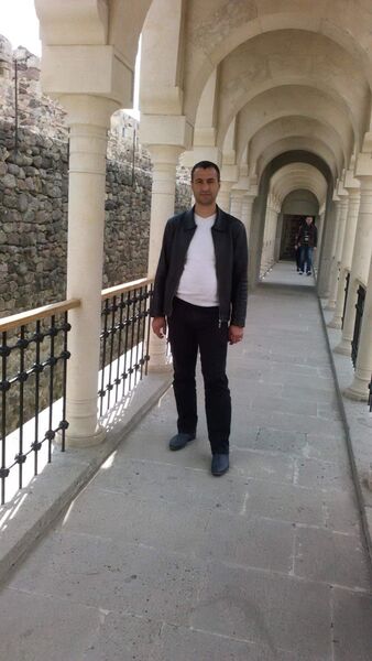  -,   Meujan, 40 ,   ,   , c 