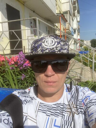  ,   Ivan, 39 ,   ,   