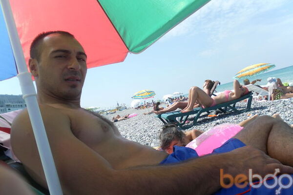  ,   Artur, 45 ,  