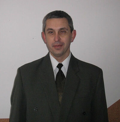  -,   Andriy, 51 ,  