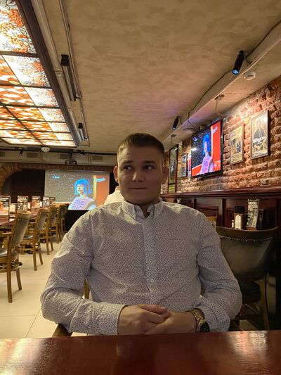  ,   Alex, 25 ,   ,   , c , 