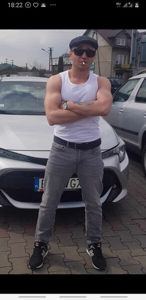  ,   Den, 38 ,   ,   