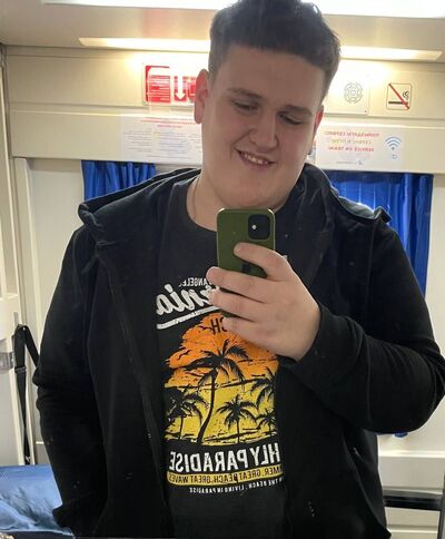  ,   Nikita, 23 ,   
